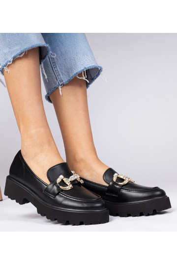 Mocassins elegantes pretos...