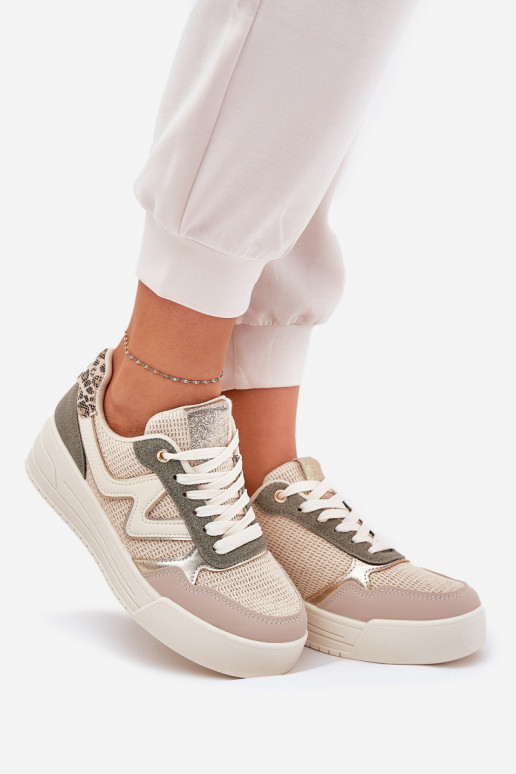 tênis Feminino com uma plataforma com padrões de pele de leopardo cor verde Lorori