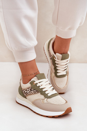 tênis Feminino e escritos com uma plataforma cor verde Davinara