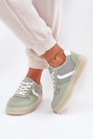 Ténis modelo feminino com plataforma na cor verde Telmira