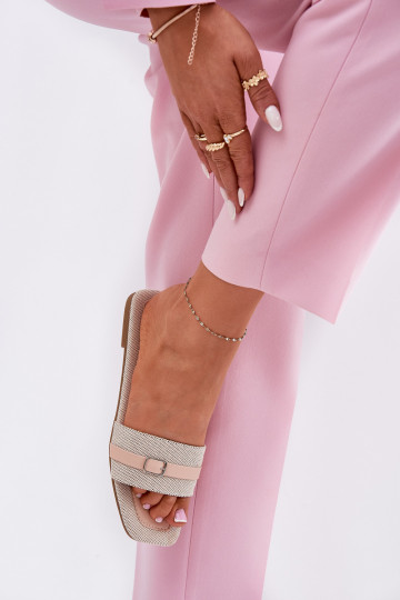 chinelo feminino com tiras e fivela na cor areia Zilina 2