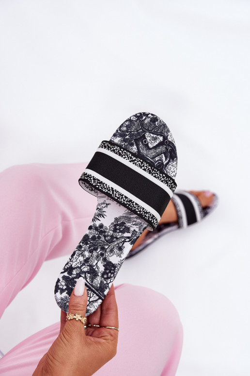 Estampado isósceles Chinelos femininos cor preta Leysi