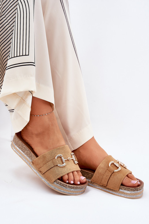 Chinelos femininos com uma plataforma com detalhes dourados E brilho cor marrom Morisela