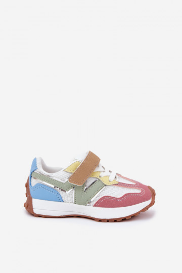 À modalo de tênis Infantil com fixadores adesivos Cores diferentes Tezzu 2