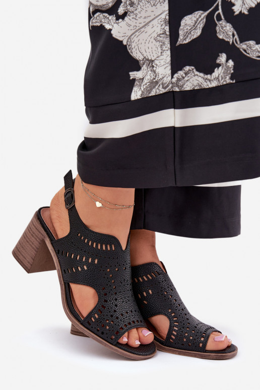 com elementos abertos Sandálias femininas de salto alto cor preta Tosine com elementos abertos Sandálias femininas de salto alto cor preta Tosine