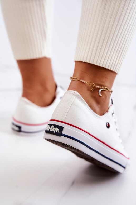 Sapatos femininos Lee Cooper LCEM-22-31-0875L cor branca Sapatos femininos Lee Cooper LCEM-22-31-0875L cor branca