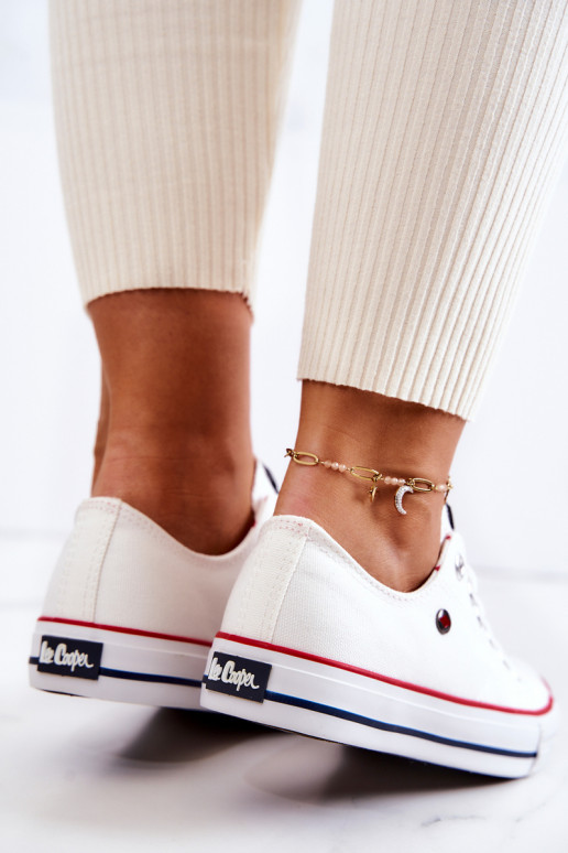 Sapatos femininos Lee Cooper LCEM-22-31-0875L cor branca Sapatos femininos Lee Cooper LCEM-22-31-0875L cor branca