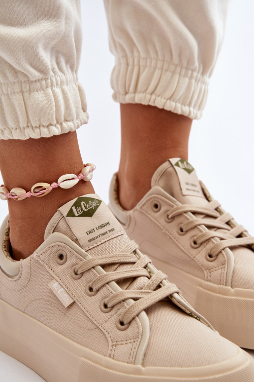 Sapatos de lazer com uma plataforma Lee Cooper LCEM-24-31-2181 bege Sapatos de lazer com uma plataforma Lee Cooper LCEM-24-31-2181 bege