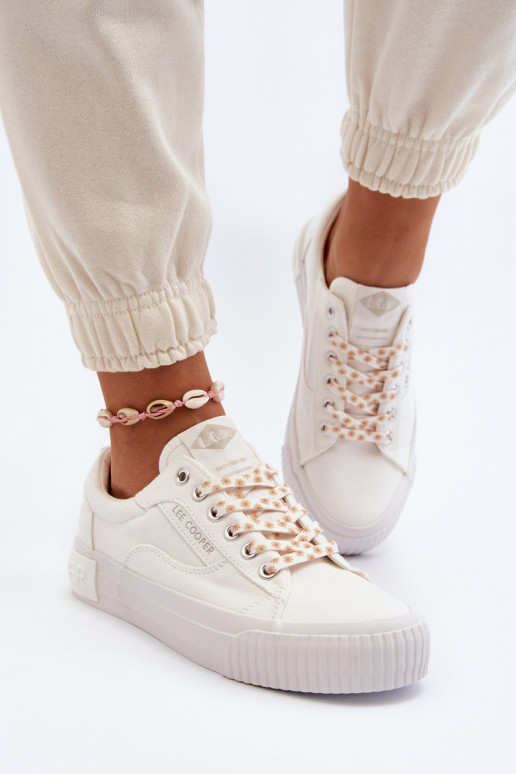 Sapatos femininos Lee Cooper LCEM-24-31-2170 cor branca Sapatos femininos Lee Cooper LCEM-24-31-2170 cor branca