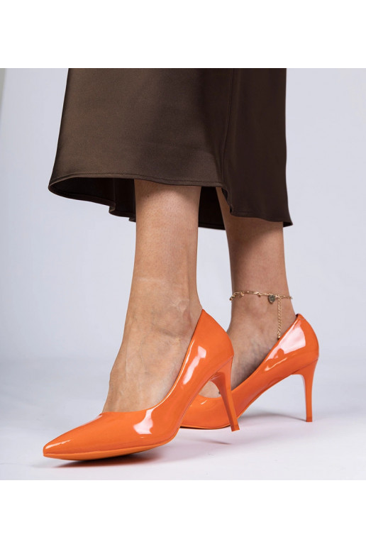 Sapatos femininos laranjas...