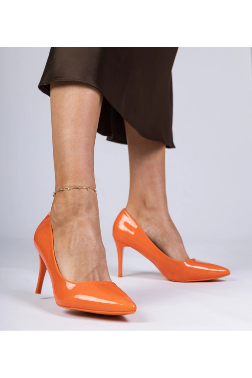 Sapatos femininos laranjas...