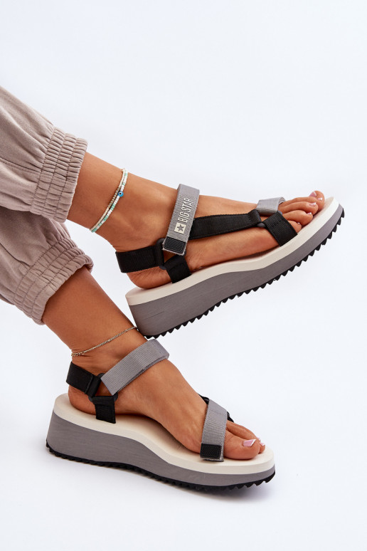 Sandálias femininas com uma plataforma I Koturnie Big Star NN274A054 cor cinza Sandálias femininas com uma plataforma I Koturnie Big Star NN274A054 cor cinza