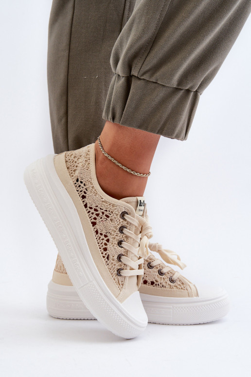 com motivos de renda Sapatos de lazer Lee Cooper LCEM-23-44-1620 bege com motivos de renda Sapatos de lazer Lee Cooper LCEM-23-44-1620 bege