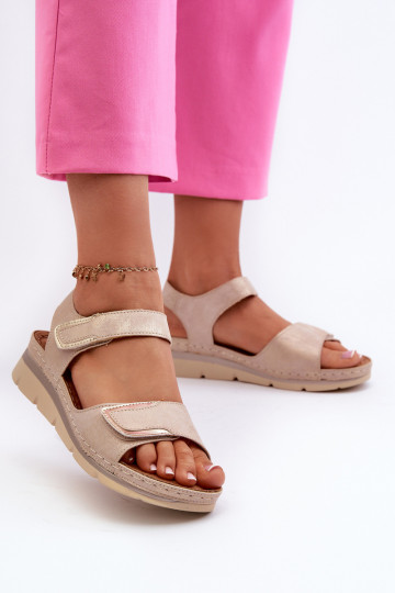 Sandálias femininas bege com fechos de velcro Risanni