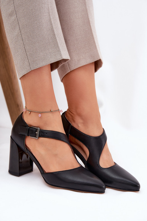 Pele Sapato com salto com fivelas Vinceza 91133 cor preta Pele Sapato com salto com fivelas Vinceza 91133 cor preta