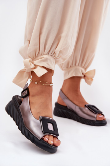 Sandálias femininas Feminino Em uma cunha com decoração Artiker 56C2158 cor cinza