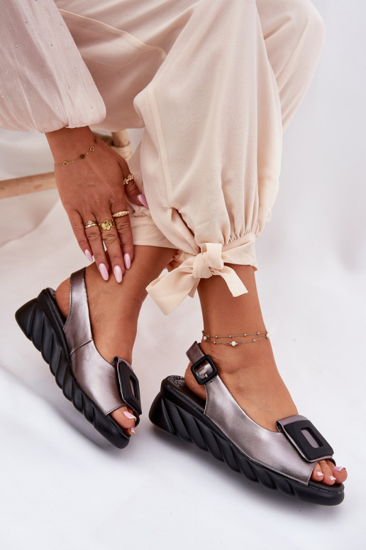 Sandálias femininas Feminino Em uma cunha com decoração Artiker 56C2158 cor cinza