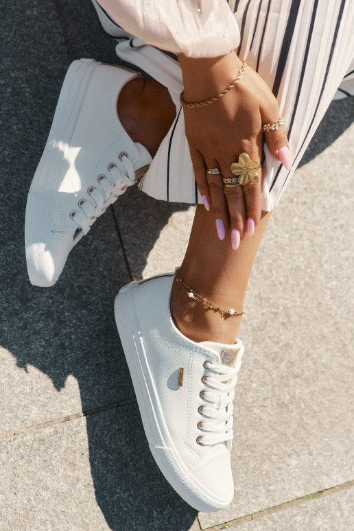 Sapatos casuais brancos femininos em couro sintético Big Star RR274748