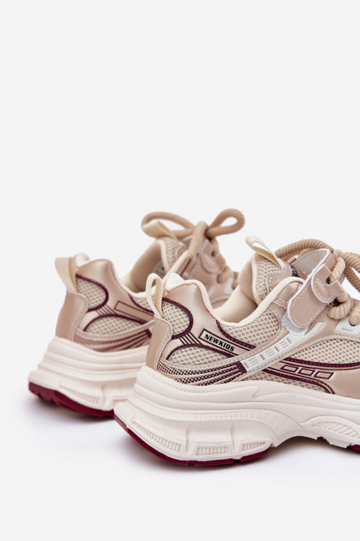 À modalo de tênis Infantil Em uma sola grossa cor dourada Xairana À modalo de tênis Infantil Em uma sola grossa cor dourada Xairana