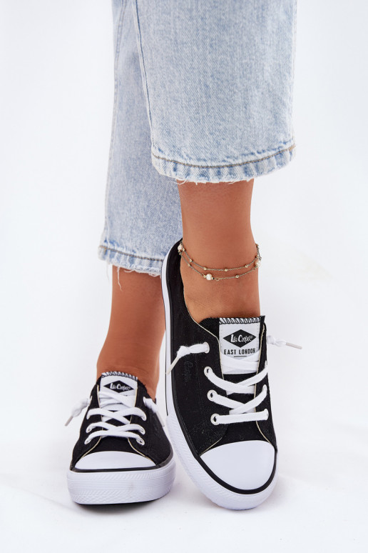 Sapatos de lazer Lee Cooper LCEM-25-02-3299L cor preta  Sapatos de lazer Lee Cooper LCEM-25-02-3299L cor preta