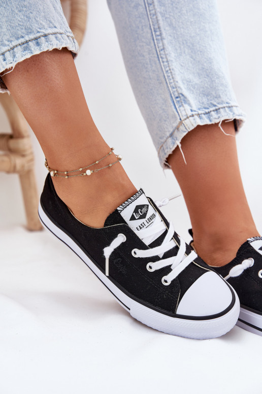 Sapatos de lazer Lee Cooper LCEM-25-02-3299L cor preta  Sapatos de lazer Lee Cooper LCEM-25-02-3299L cor preta