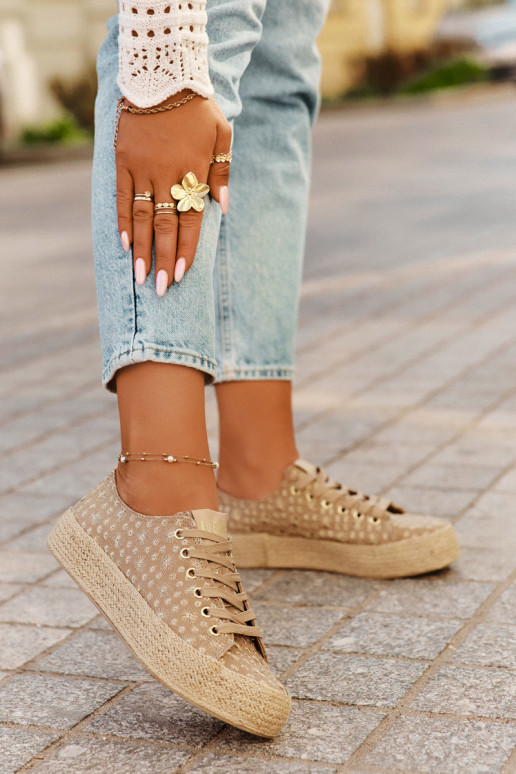 Tênis casuais estampados com plataforma Lee Cooper LCIN-25-08-3646L cor caqui Tênis casuais estampados com plataforma Lee Cooper LCIN-25-08-3646L cor caqui