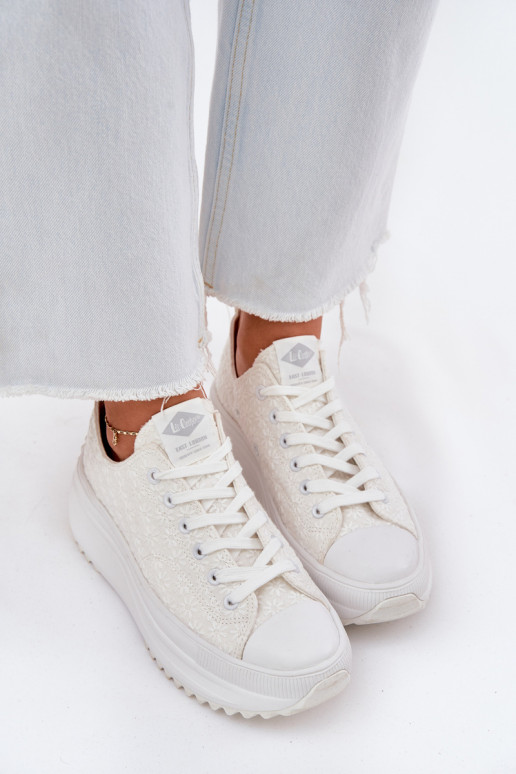 Sapatos de lazer Z Haftem com uma plataforma Lee Cooper LCEM-25-31-3465L cor branca Sapatos de lazer Z Haftem com uma plataforma Lee Cooper LCEM-25-31-3465L cor branca