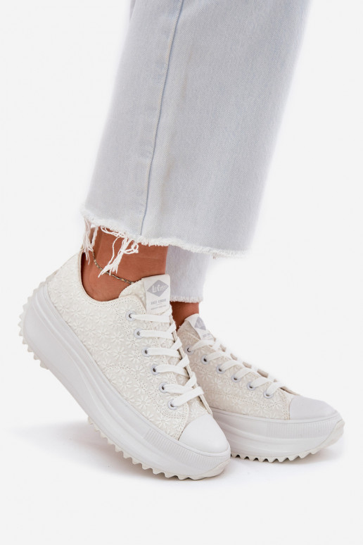 Sapatos de lazer Z Haftem com uma plataforma Lee Cooper LCEM-25-31-3465L cor branca Sapatos de lazer Z Haftem com uma plataforma Lee Cooper LCEM-25-31-3465L cor branca