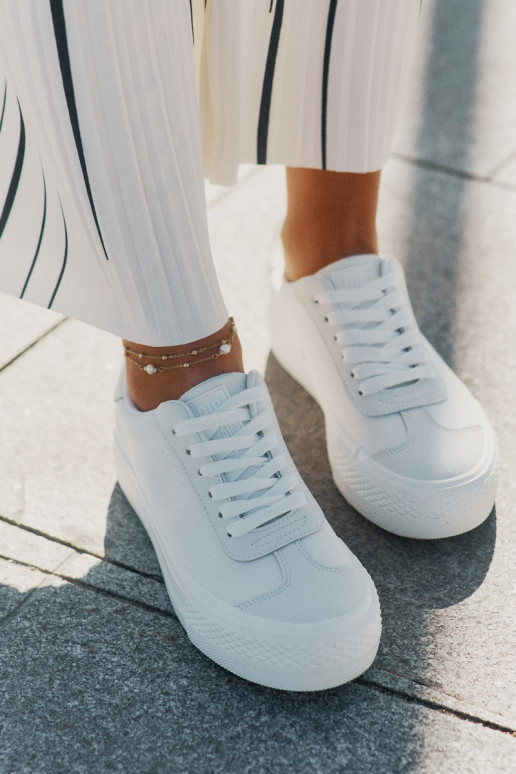 Sapatos de lazer com uma plataforma Big Star RR274337 cor branca