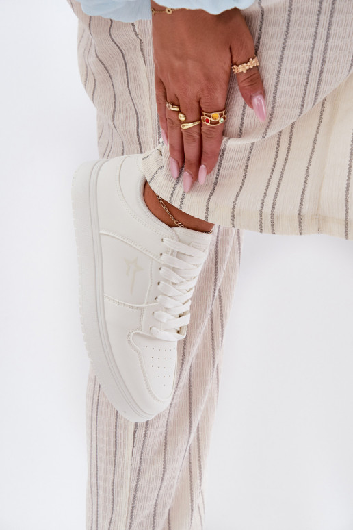 À modalo de tênis Feminino Big Star RR274A241 HI-POLY SYSTEM cor branca