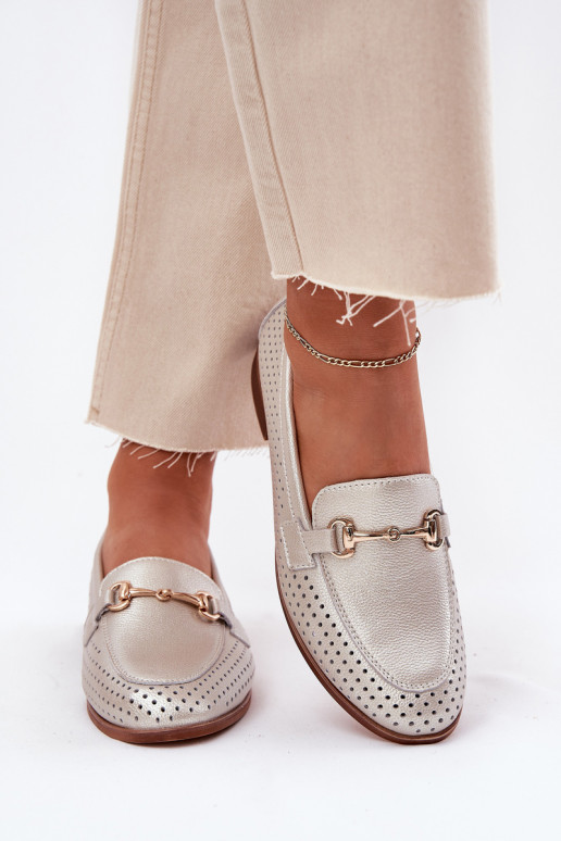 Pele mocassins femininos com enfeites com salto largo S.Barski LR51-594 cor prata Pele mocassins femininos com enfeites com salto largo S.Barski LR51-594 cor prata