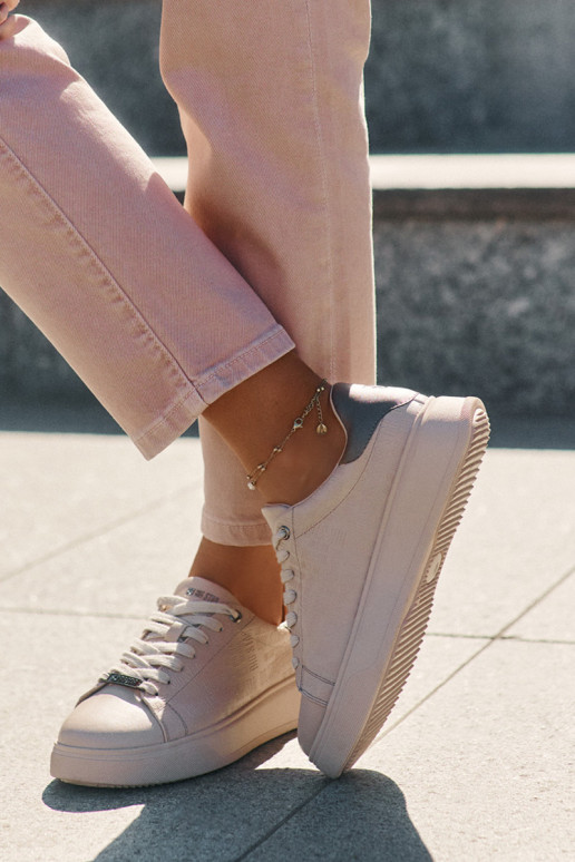 À modalo de tênis Feminino de couro ecológico Big Star RR274259 bege À modalo de tênis Feminino de couro ecológico Big Star RR274259 bege