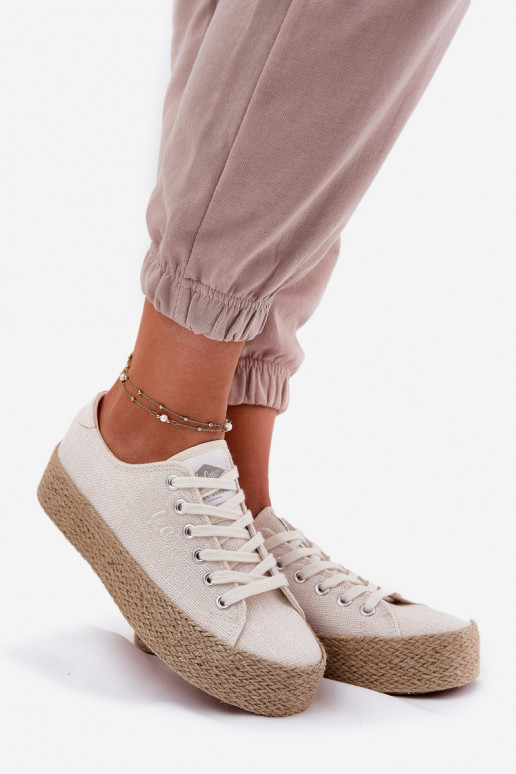 Sapatos de lazer com uma plataforma Com trança Lee Cooper LCEM-25-02-3284 cor de marfim Sapatos de lazer com uma plataforma Com trança Lee Cooper LCEM-25-02-3284 cor de marfim