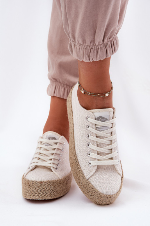 Sapatos de lazer com uma plataforma Com trança Lee Cooper LCEM-25-02-3284 cor de marfim Sapatos de lazer com uma plataforma Com trança Lee Cooper LCEM-25-02-3284 cor de marfim