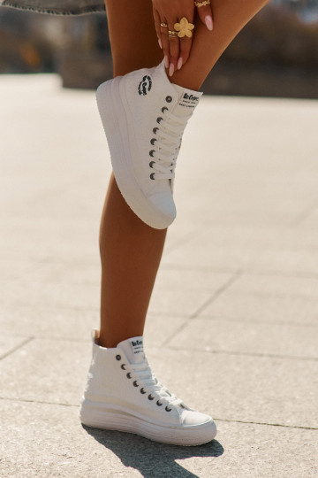 Sapatos de lazer com uma plataforma Lee Cooper LCEM-25-44-3209L Biale