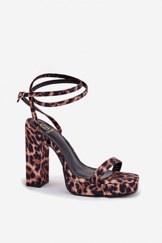 Sandálias femininas Registro Z com listrasem com padrões de pele de leopardo Fevenne Sandálias femininas Registro Z com listrasem com padrões de pele de leopardo Fevenne