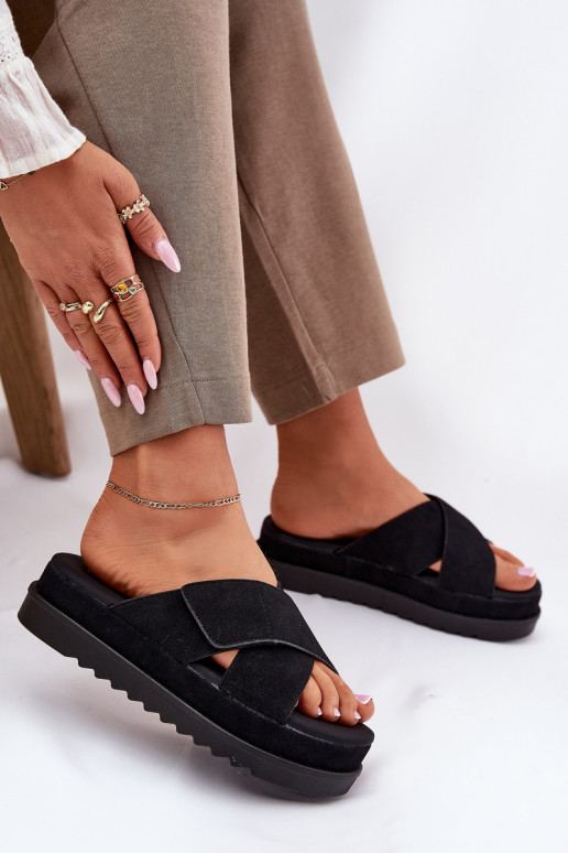 Chinelos femininos com uma plataforma Z Przeplatającymi Się Paskami cor preta Rinasara