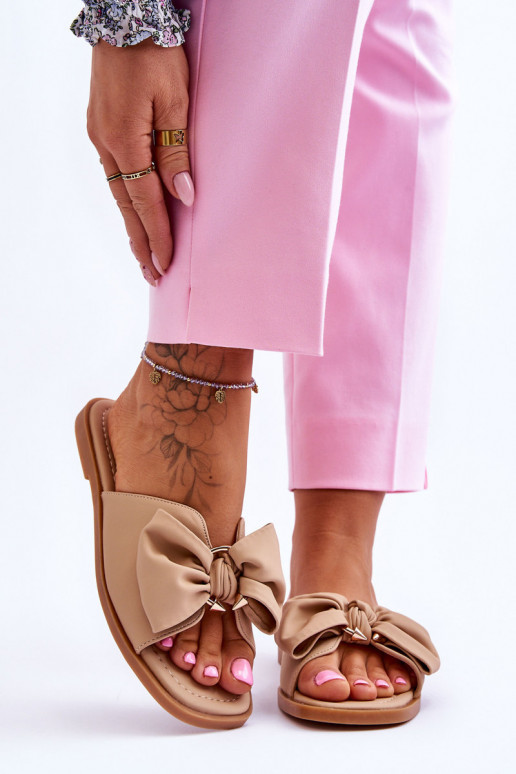 Feminino Chinelos de couro com fitas bege Becky Feminino Chinelos de couro com fitas bege Becky