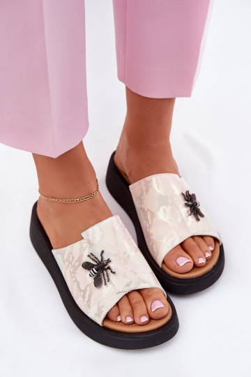 Chinelos de couro Feminino Z Broszką Vinceza 66752 bege