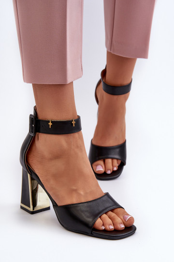 Saltos elegantes femininos pretos, "Rosazara"