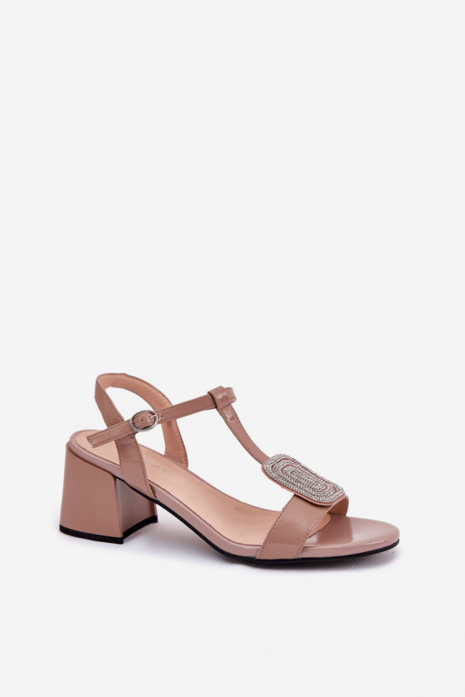 Pele Sandálias lacadas para mulheres com salto com enfeites Vinceza 91134 bege