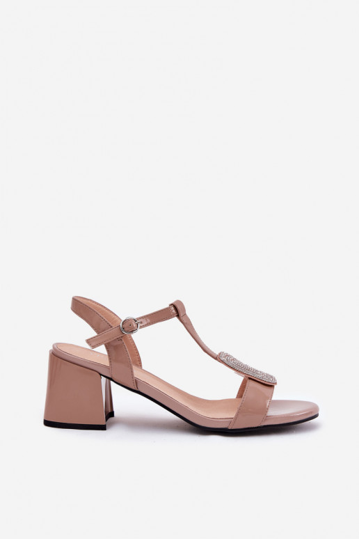 Pele Sandálias lacadas para mulheres com salto com enfeites Vinceza 91134 bege