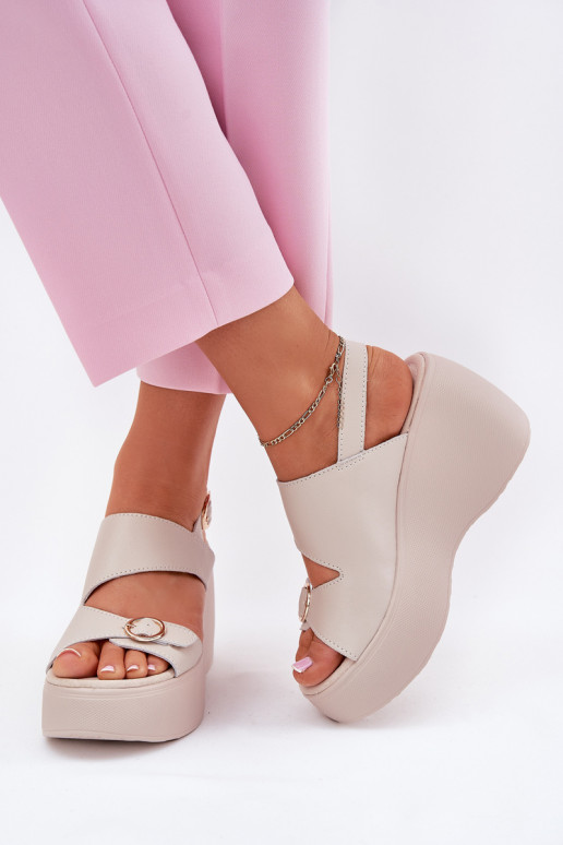 Sandálias femininas Feminino Em uma cunha e plataforma S.Barski LR51-540 bege