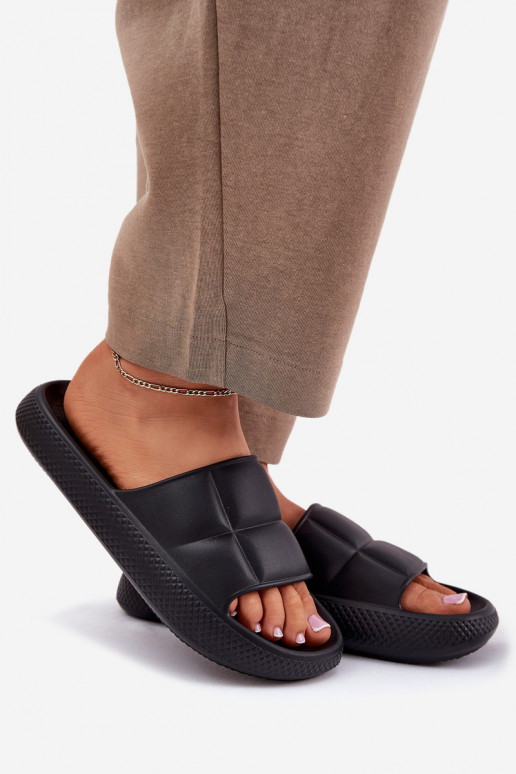 Chinelos leves Chinelos femininos LEE MAYA SLIDER EMOMEN LOEM 50251016 cor preta Chinelos leves Chinelos femininos LEE MAYA SLIDER EMOMEN LOEM 50251016 cor preta