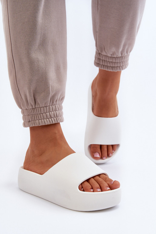 Feminino Chinelos Em uma sola grossa cor branca Oreithano