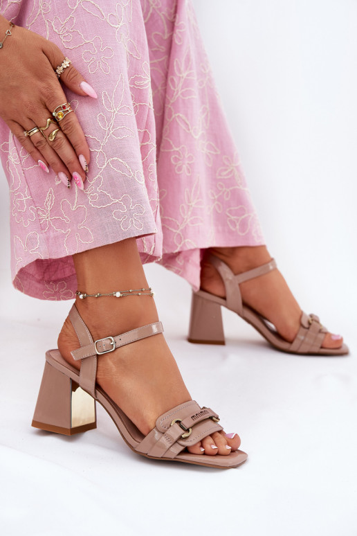 Pele Sandálias lacadas para mulheres com salto bege Mevonelle Pele Sandálias lacadas para mulheres com salto bege Mevonelle