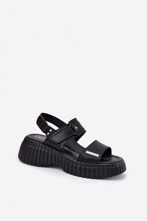 Sandálias femininas Feminino com uma plataforma cor preta Mertella