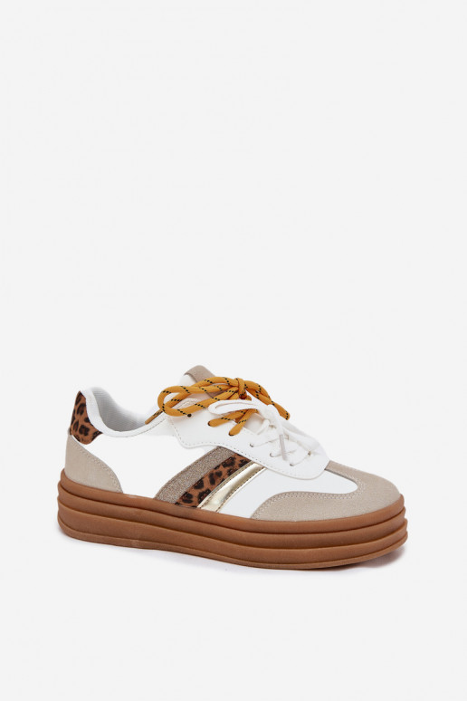 À modalo de tênis Feminino com uma plataforma Z PodParaójnym Amarrandom com padrões de pele de leopardo cor branca Niteria À modalo de tênis Feminino com uma plataforma Z PodParaójnym Amarrandom com padrões de pele de leopardo cor branca Niteria