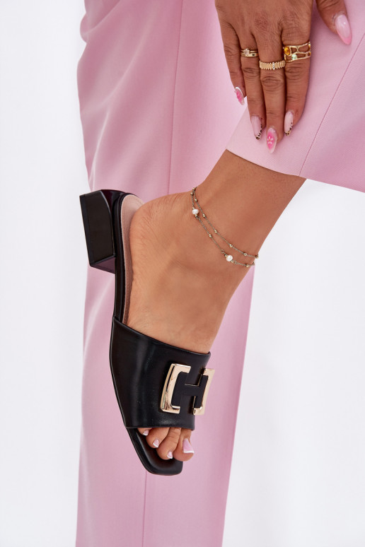 Estilo elegante Chinelos femininos Klocke Ze cor douradam Detalem Vinceza 62229 cor preta