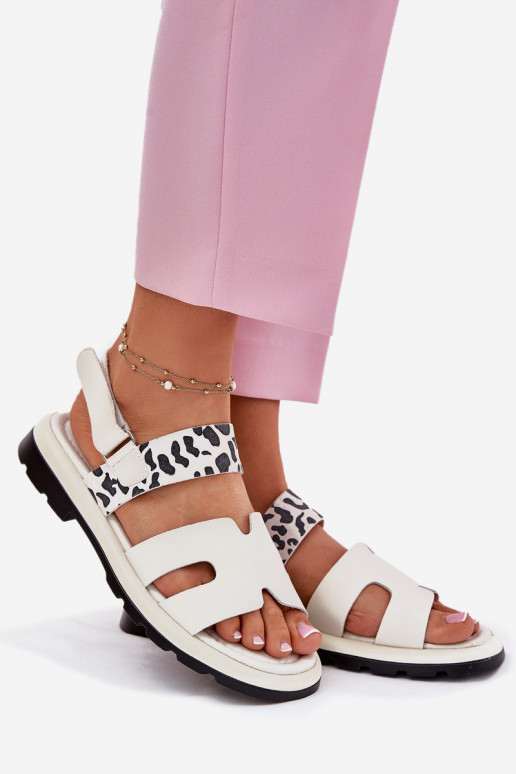 Sandálias femininas Feminino com salto largo com padrões de pele de leopardo Vinceza 66780 bege Sandálias femininas Feminino com salto largo com padrões de pele de leopardo Vinceza 66780 bege